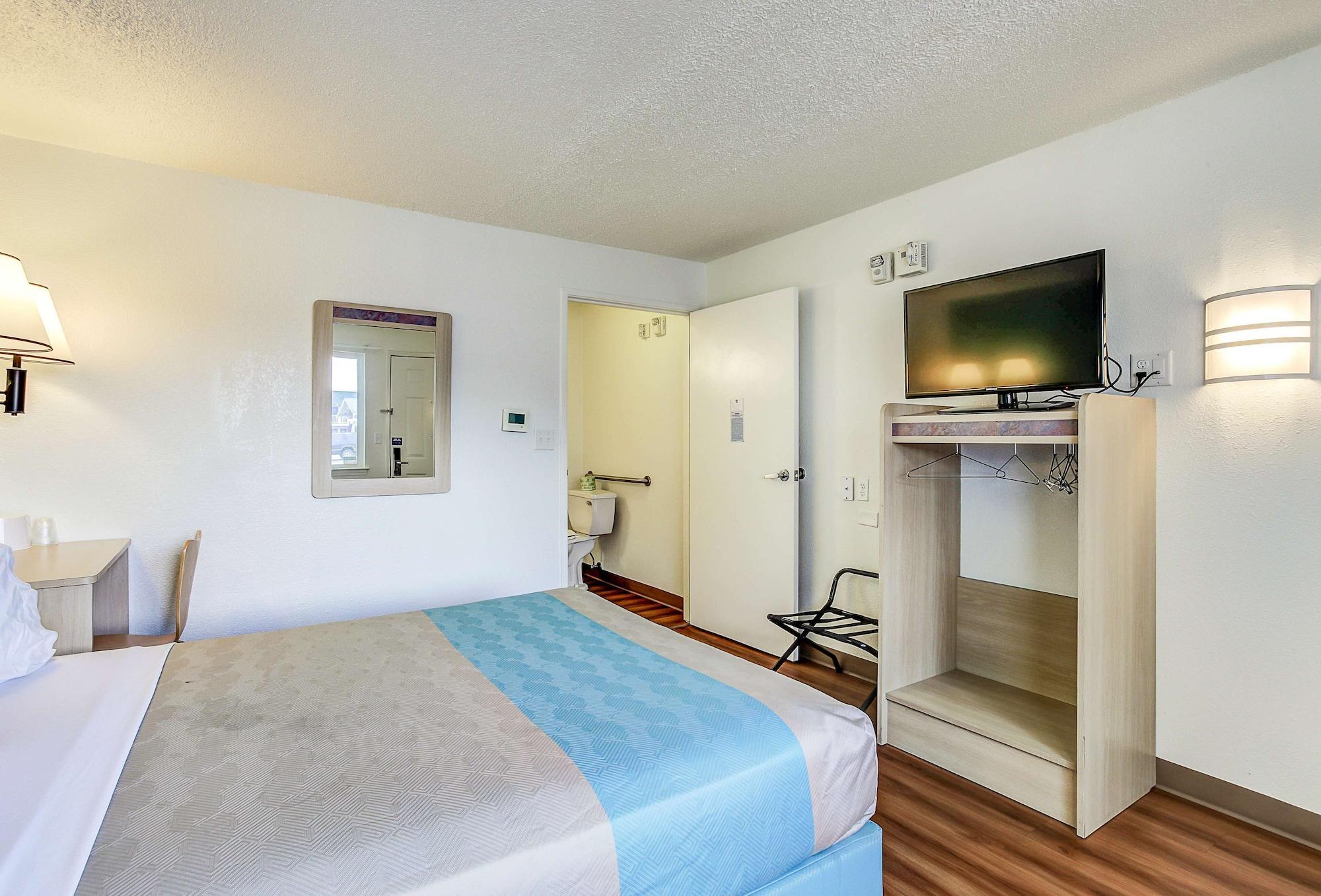 Motel 6-Coos Bay, Or Exterior photo